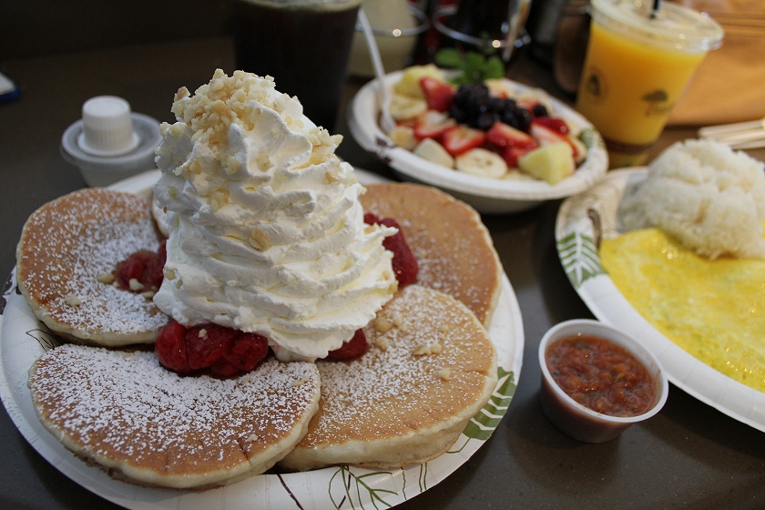 ハワイ エッグスンシングス(Eggs 'n Things)パンケーキ頂きました！