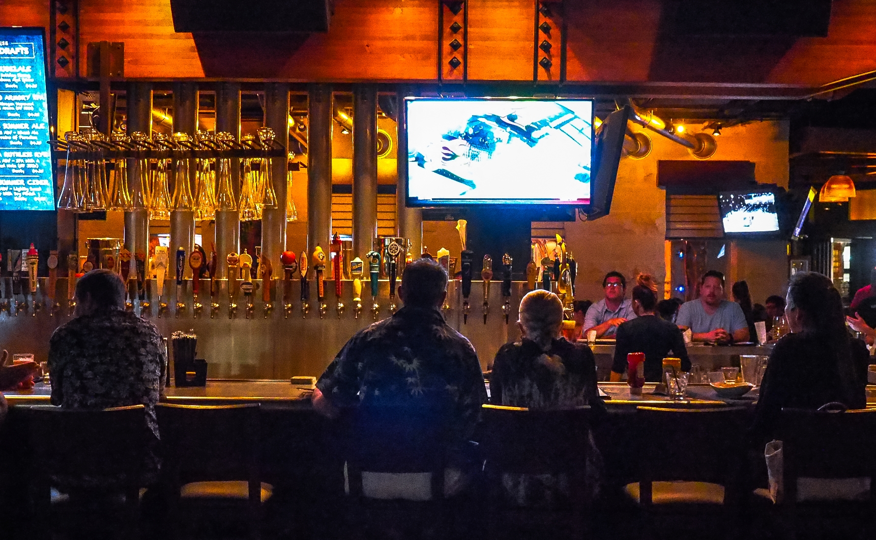 Yard House WAIKIKI （ヤード ハウス）